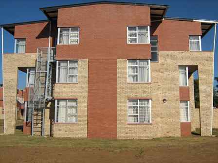 Corobrik’s low maintenance face bricks were selected for the new student residence at UKZN, Pietermaritzburg.