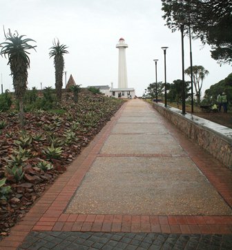 Chryso products were used to achieve optimum concrete performance in the new exposed aggregate paving at the Donkin Memorial in Port Elizabeth.