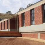 Corobrik’s Burnt Apricot face brick was used in the construction of the KZN Department of Public Works’ new Sisonke District Office in Ixopo, the first provincial government building to achieve a five-star Office v1 design rating from the GBCSA.