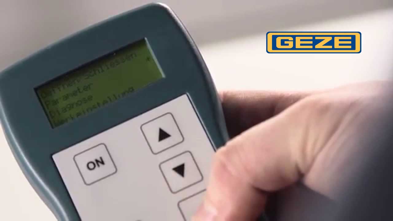 Installation Video GEZE Powerchain