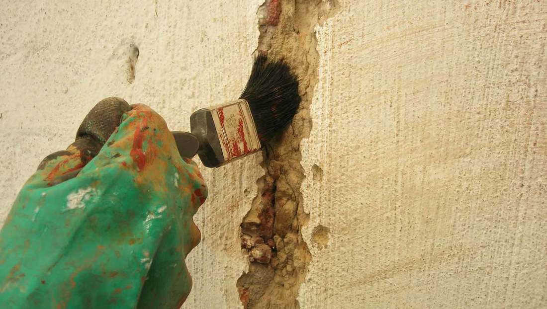 Exterior Crack Filler