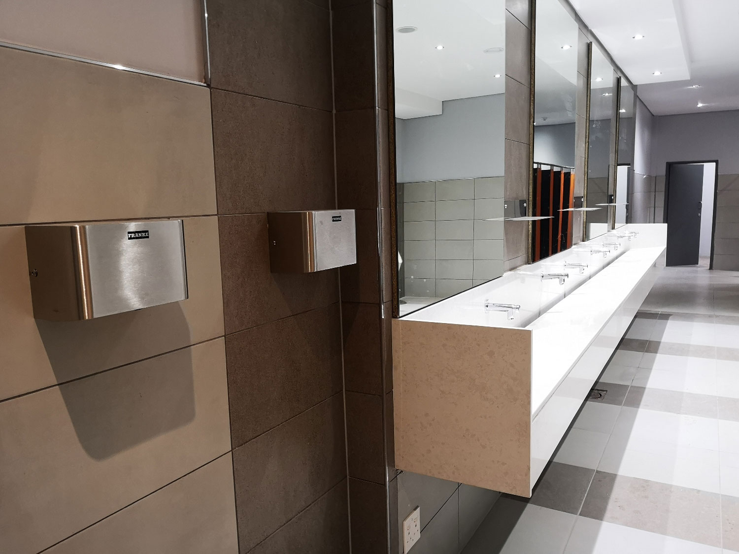 Franke fitted the public bathrooms at KwaDakuza Mall with quartz worktops, soap dispensers, hand dryers and grab rails
