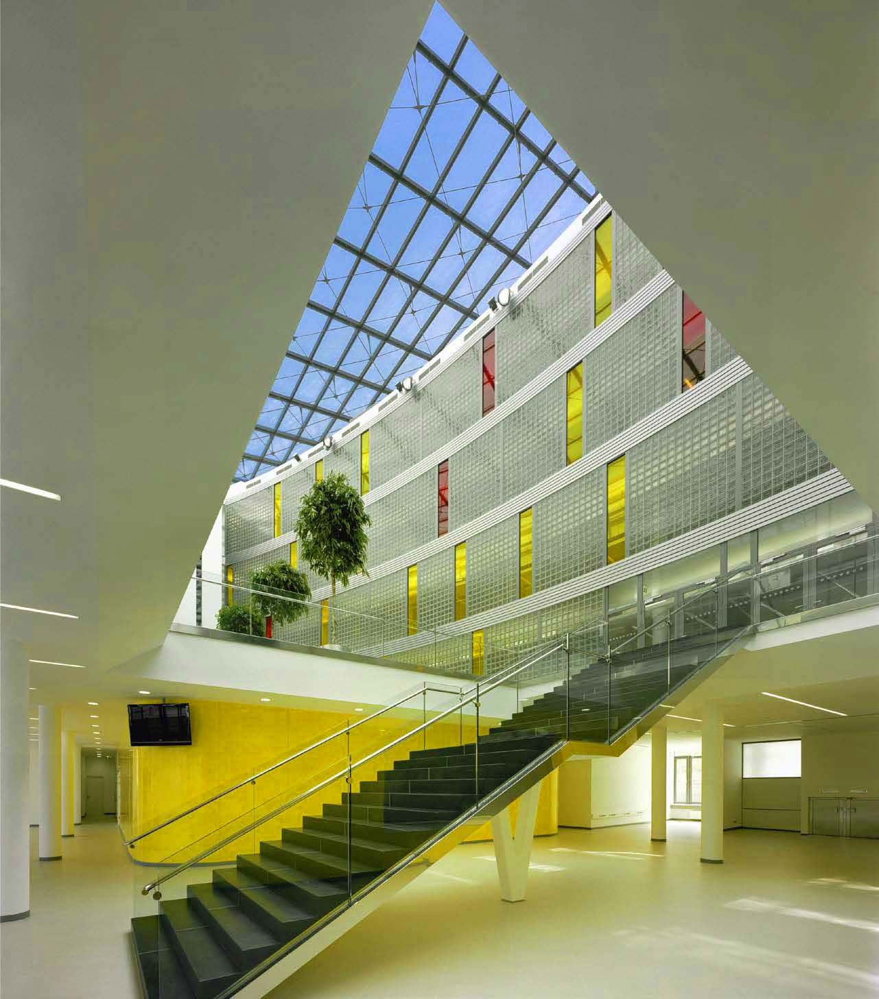 Interior Glass Blocks : Doyograph Walls Glass Blocks Surrounding Stairs Providing Natural Light While Maintaining Privacy / We explore the finest examples of glass blocks in contemporary architecture & interiors, whilst paying homage to a handful of.