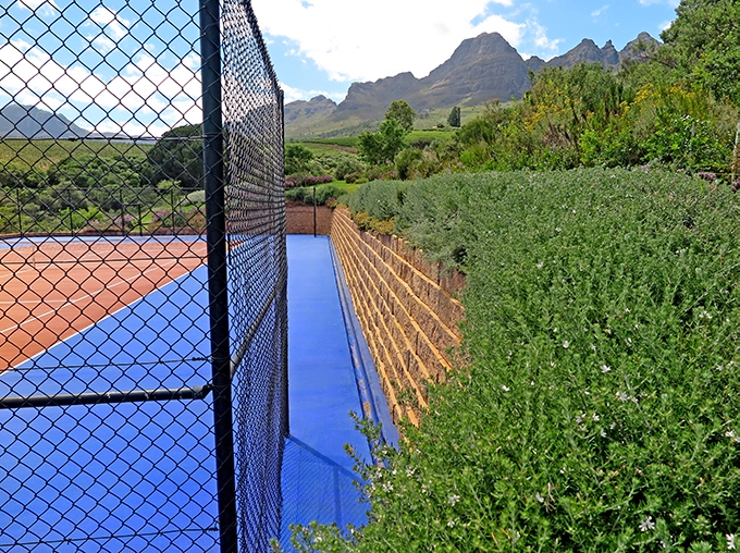 use of a retaining wall near multi-purpose court