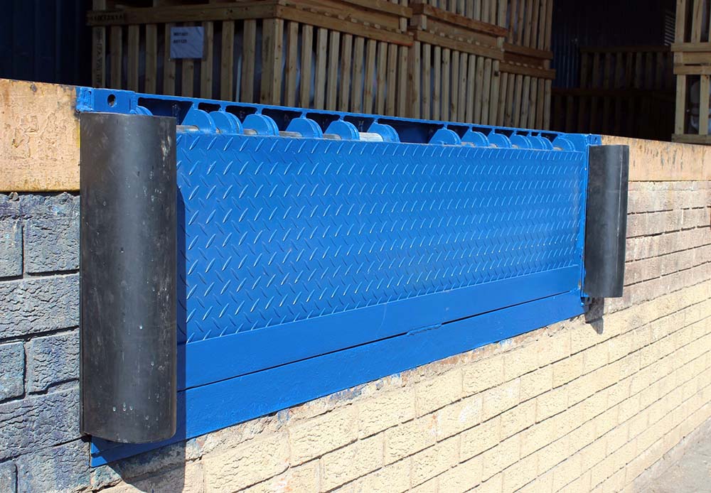Maxiflex dock leveller