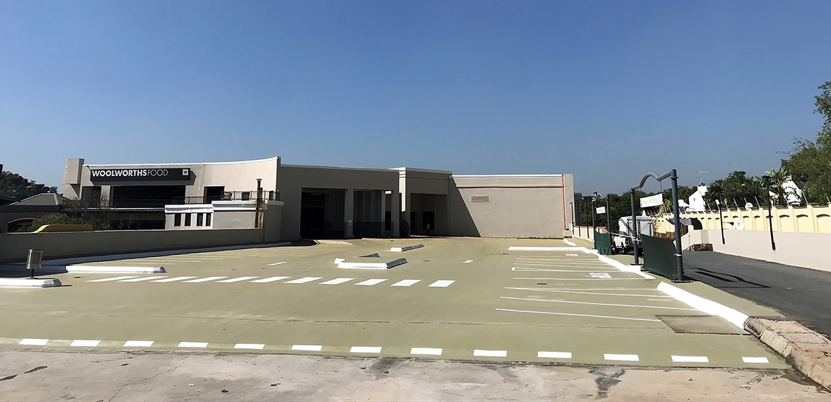 Lonehill shopping centre parking deck