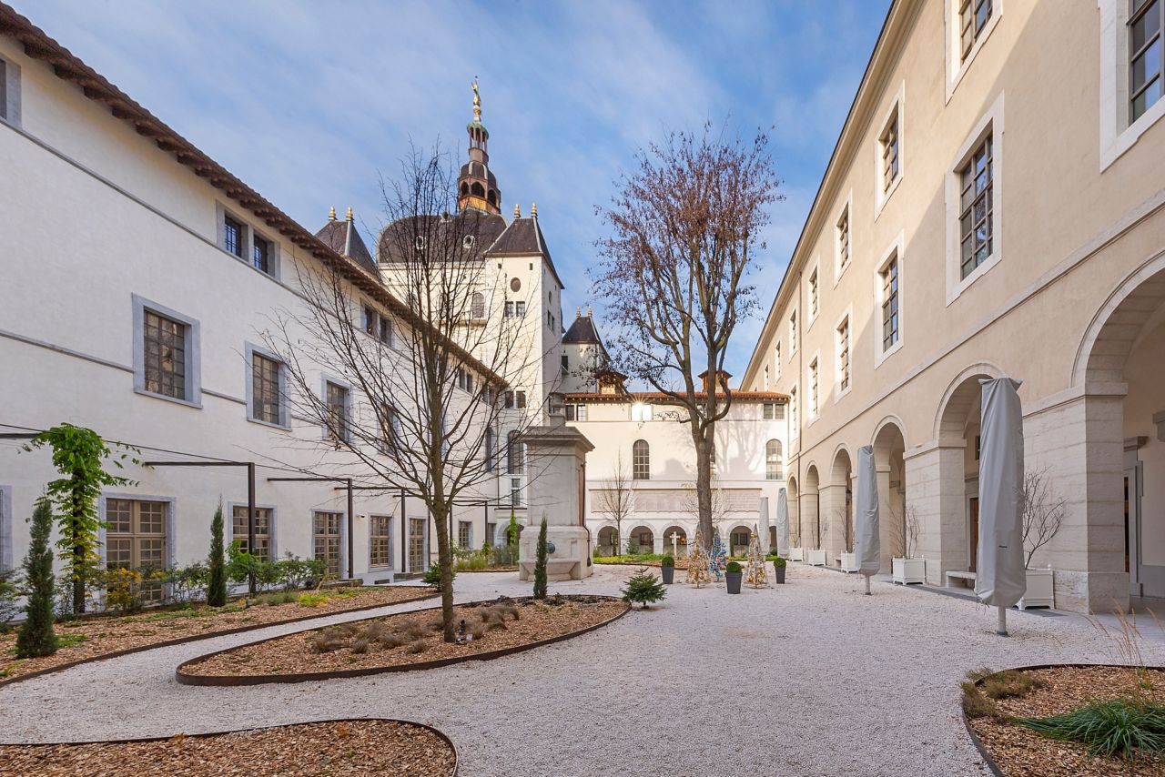 Sika's increasing presence in building finishing